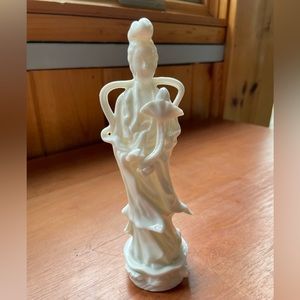 Vintage Glazed White Japanese Buddhist Beautifully Posed Kwan Yin